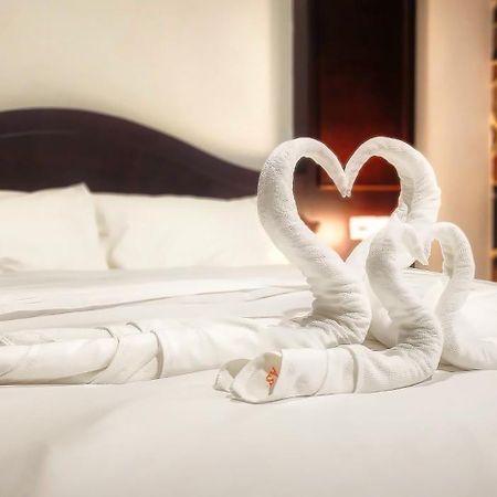 Arya Suites Patong Beach Εξωτερικό φωτογραφία