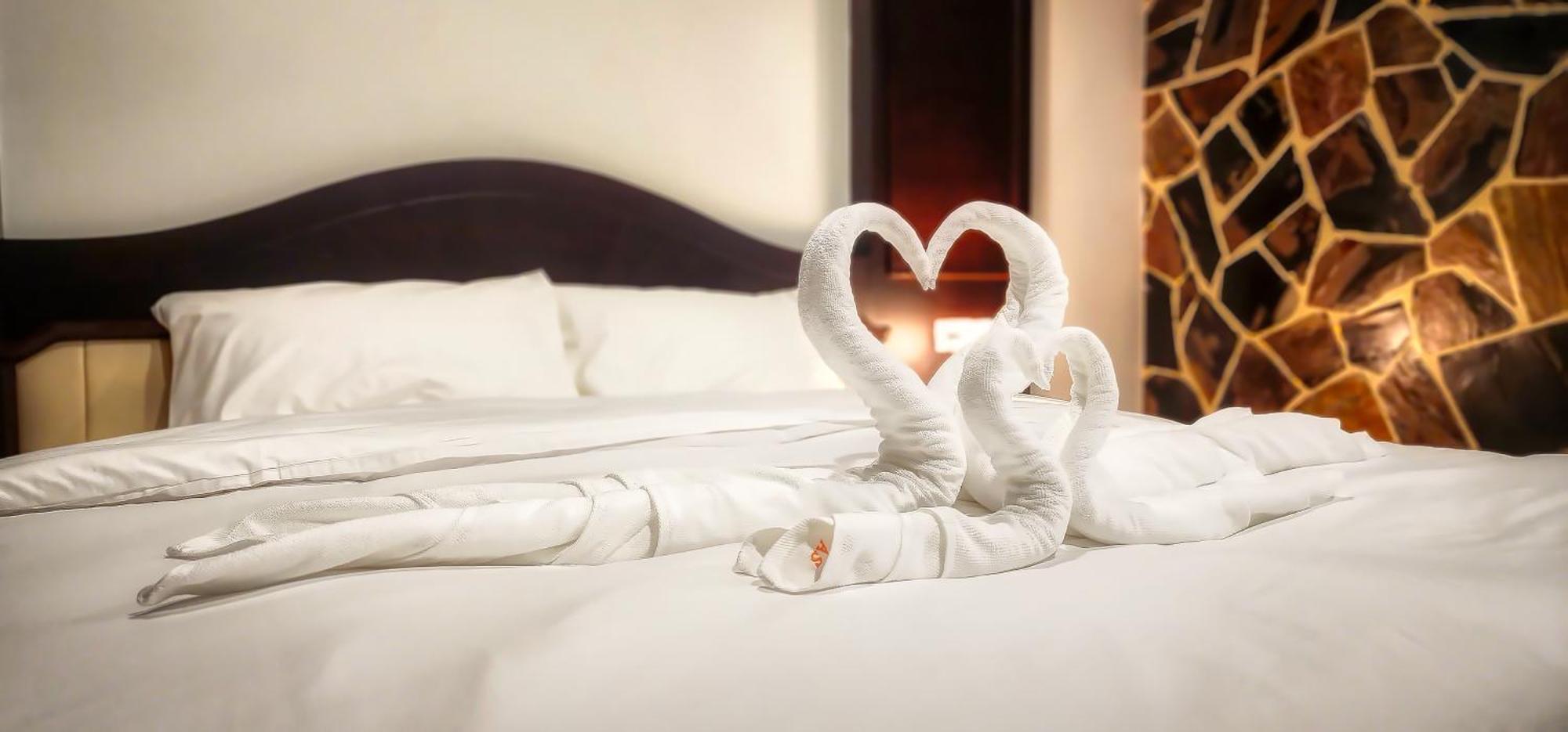 Arya Suites Patong Beach Εξωτερικό φωτογραφία