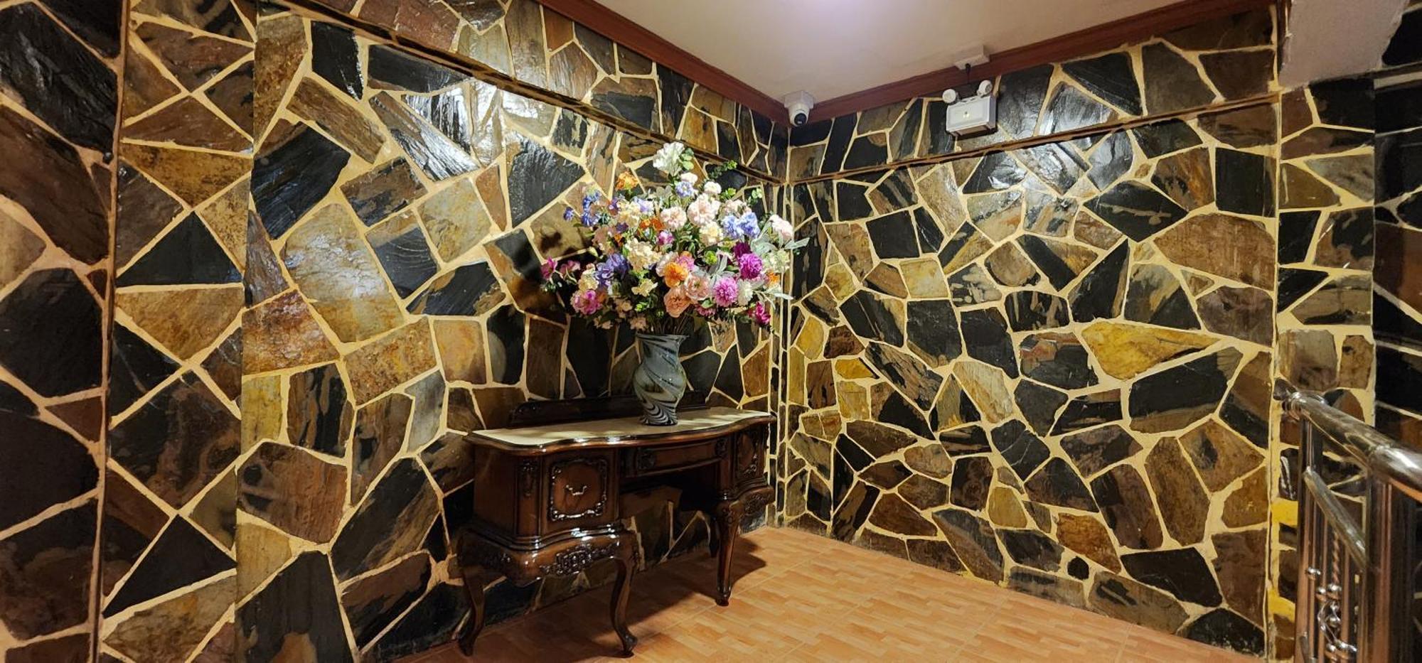 Arya Suites Patong Beach Εξωτερικό φωτογραφία
